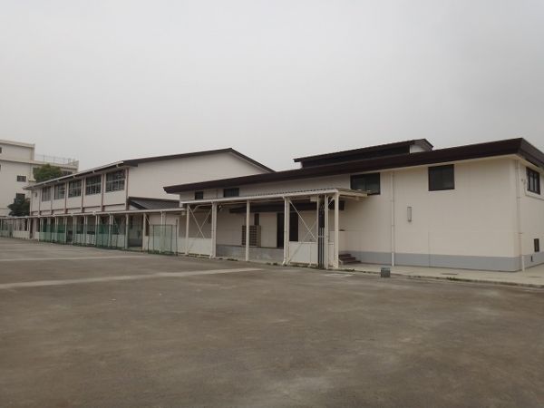 D中学校 体育館その他外壁改修工事